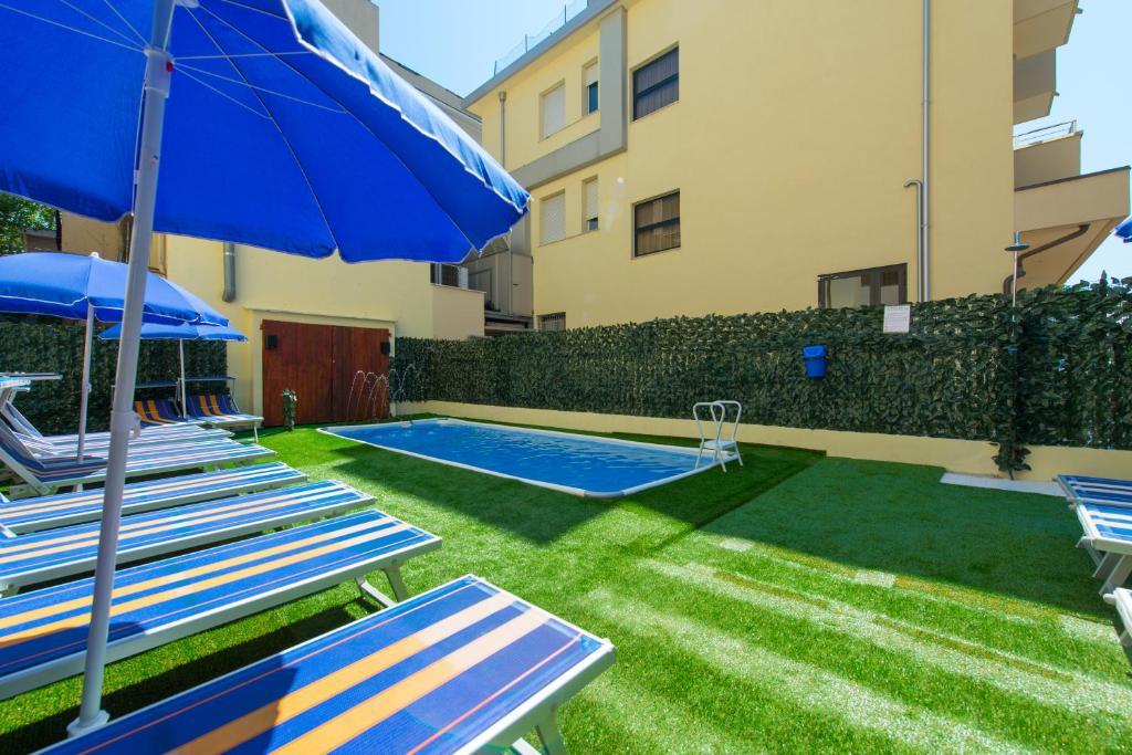 Hotel Vannucci Rimini Exterior photo